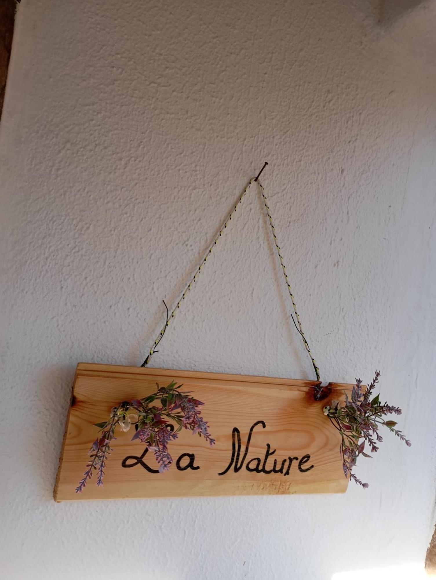 La Nature Konistres Екстер'єр фото